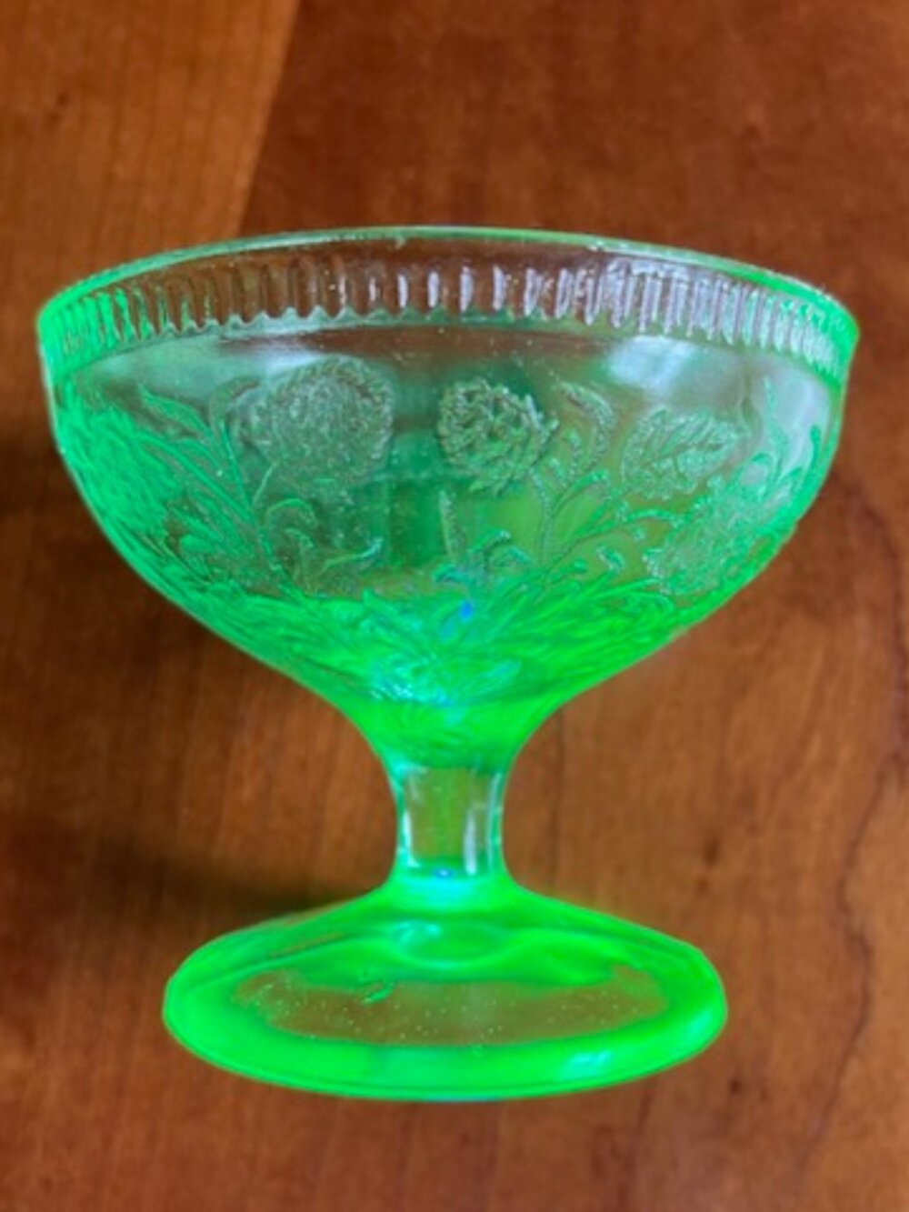 VINTAGE US Glass Uranium Green Depression Champagne/Sherbet Tall Dish